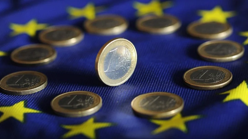 Доходность госдолга еврозоны стабильна после данных PMI